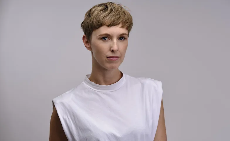 Sonja Pikart (DE/AT) - Stark