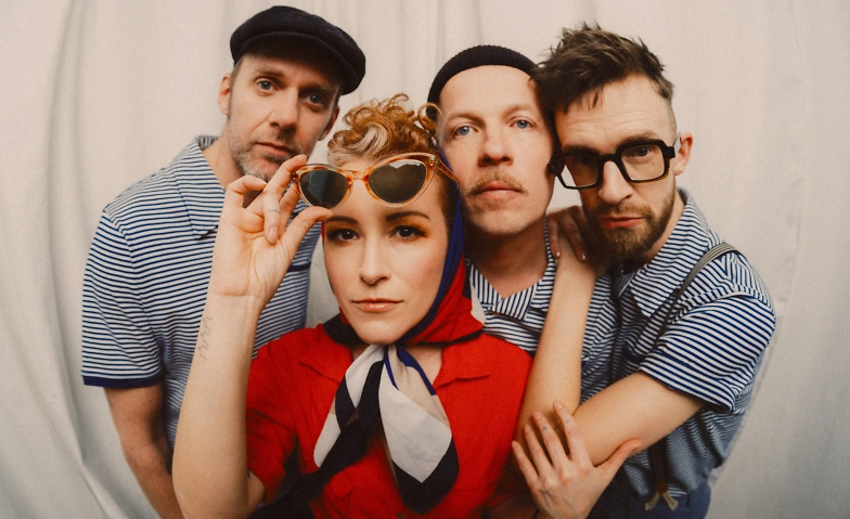 Marina & The Kats (AT) - Pretty Bananas